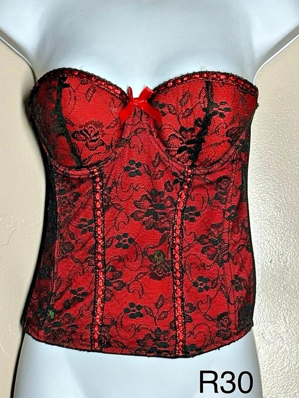 Seven Til Midnight Lace Corset in Red & Black Size Medium Like New
